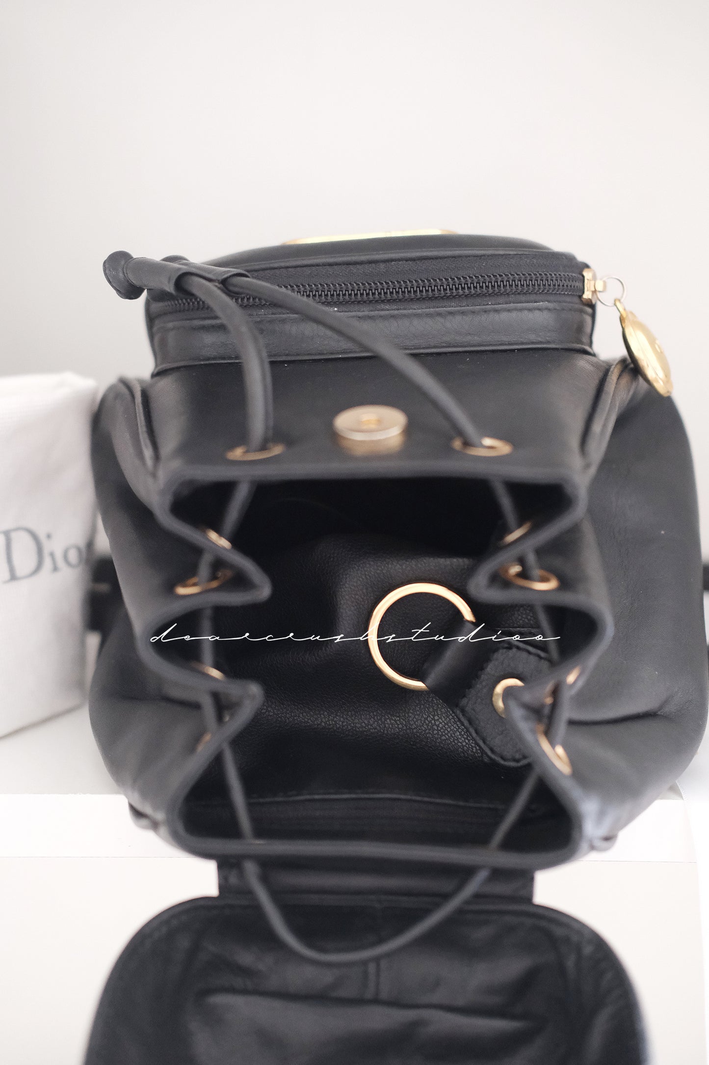 Dior Mini Backpack · 黑金LOGO牛皮迷你小背囊