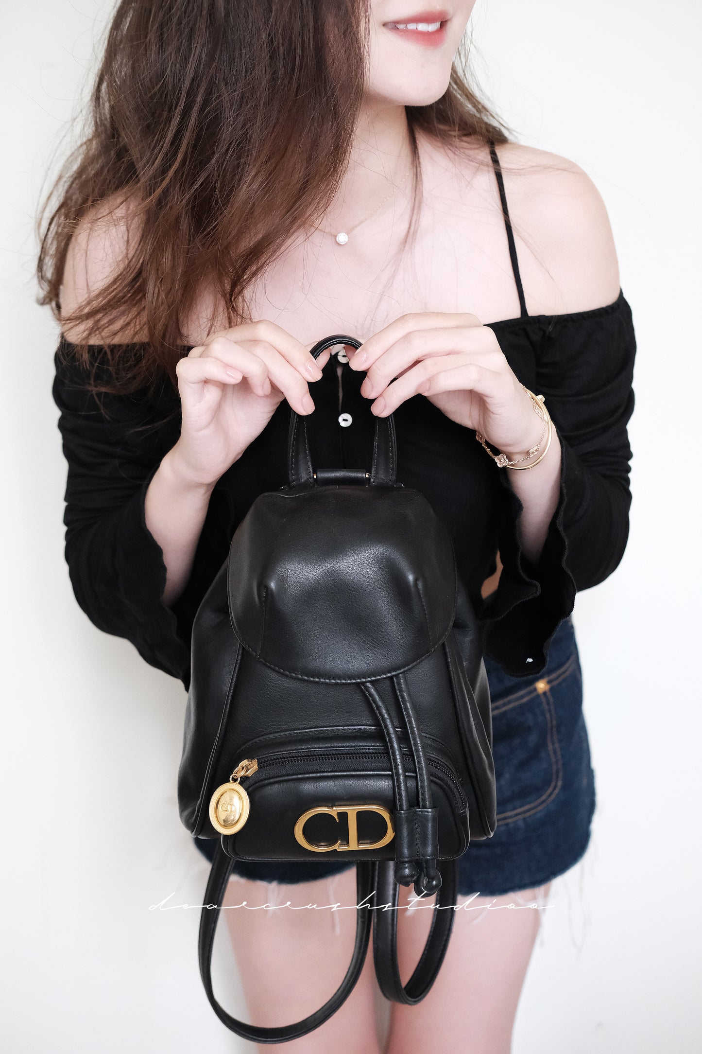 Dior Mini Backpack · 黑金LOGO牛皮迷你小背囊