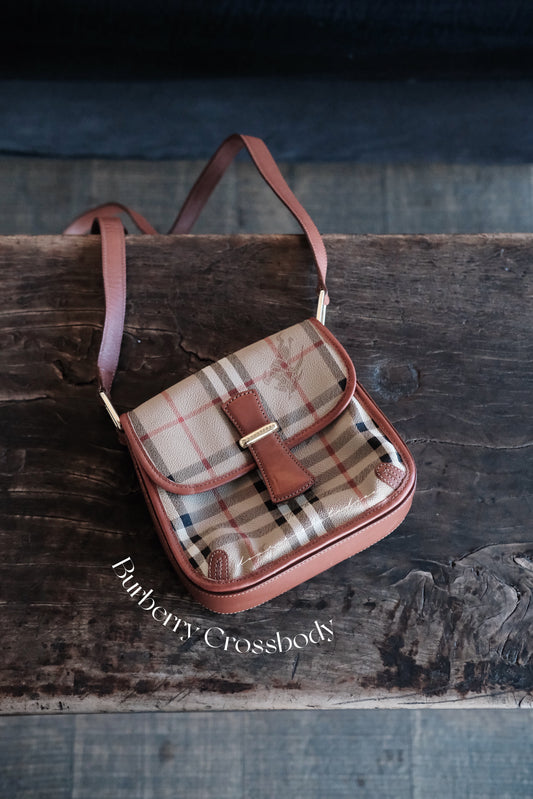 Burberry Mini Nova Check Crossbody · 精緻小巧戰馬紋小元寶