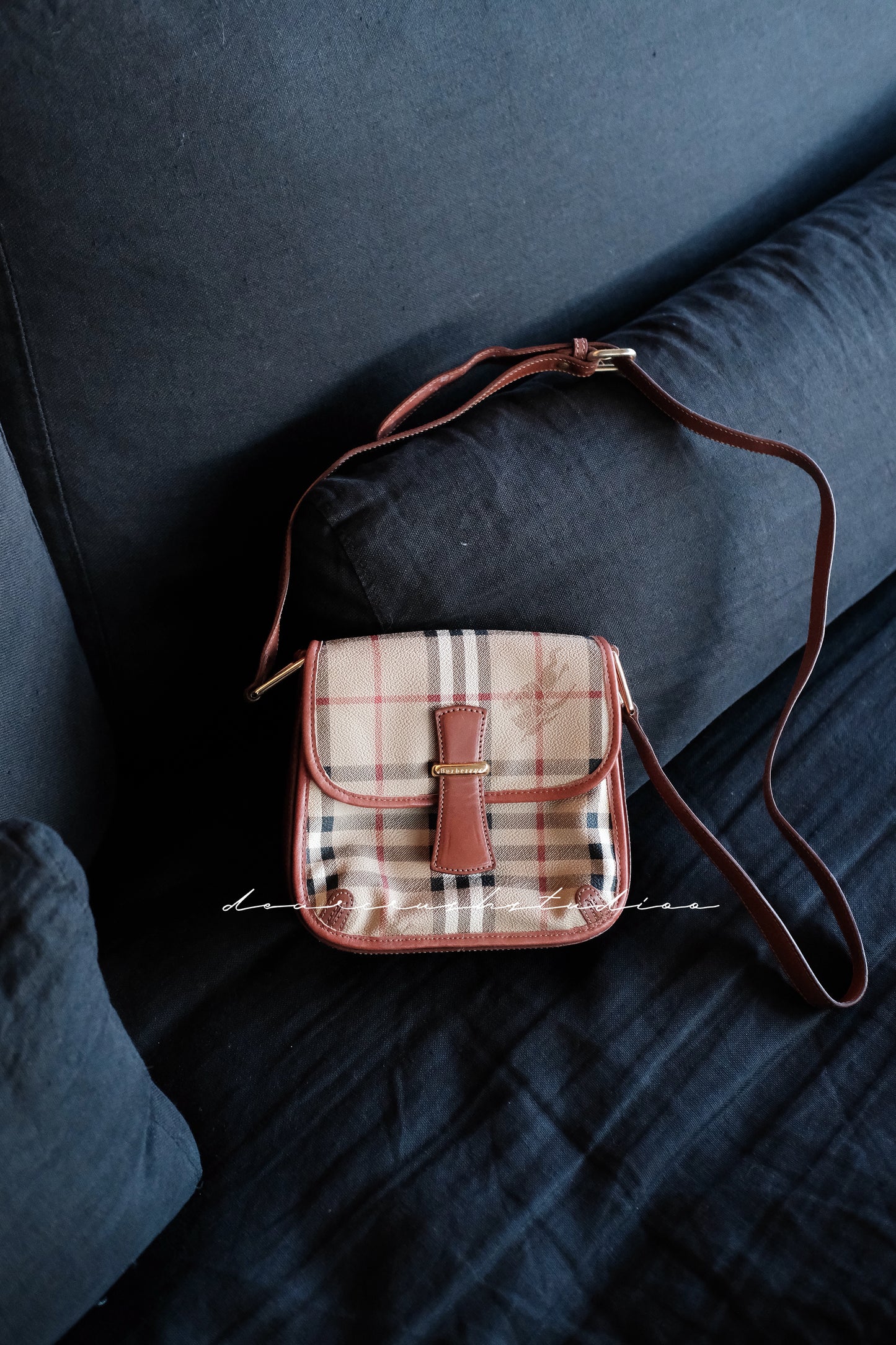 Burberry Mini Nova Check Crossbody · 精緻小巧戰馬紋小元寶