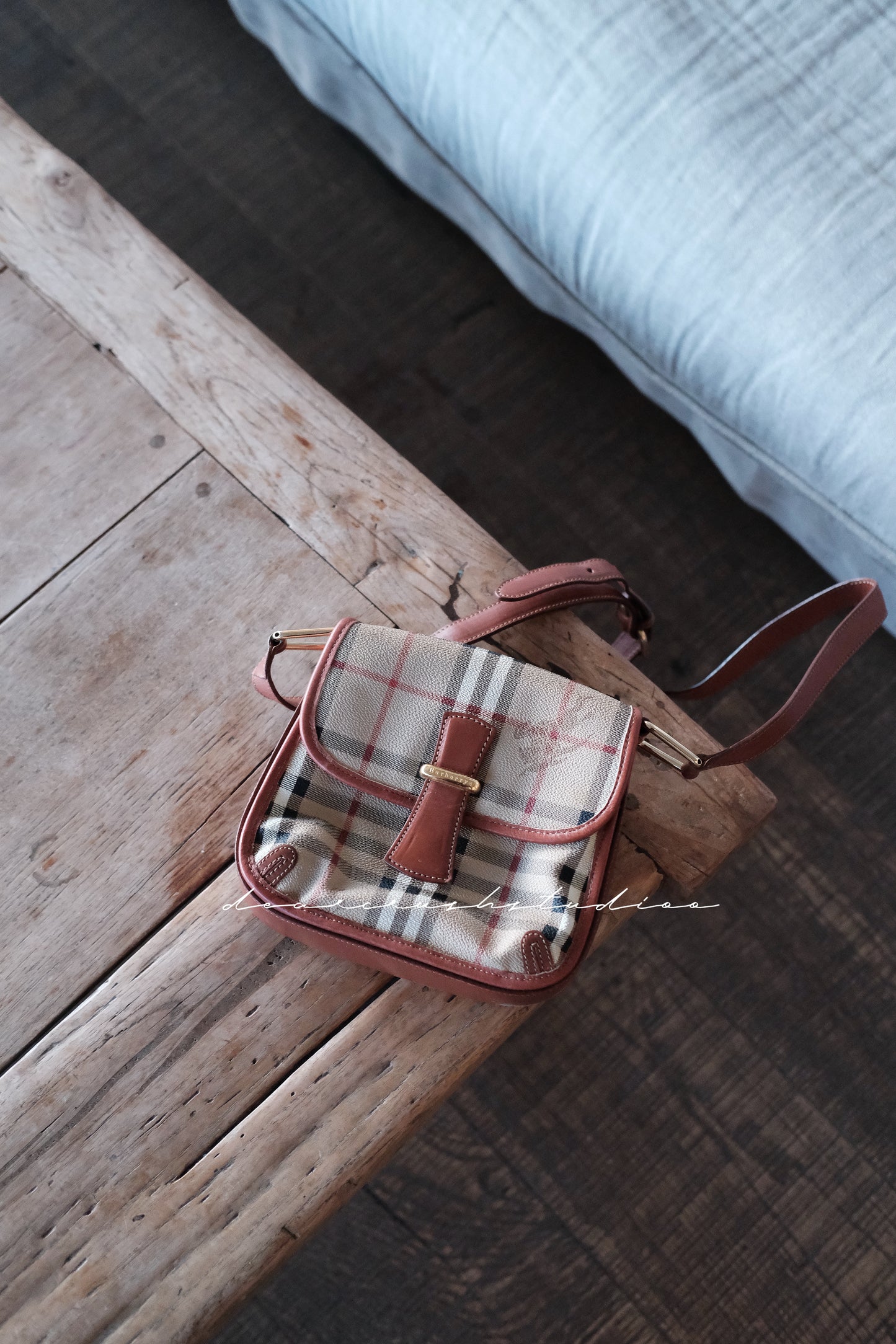 Burberry Mini Nova Check Crossbody · 精緻小巧戰馬紋小元寶