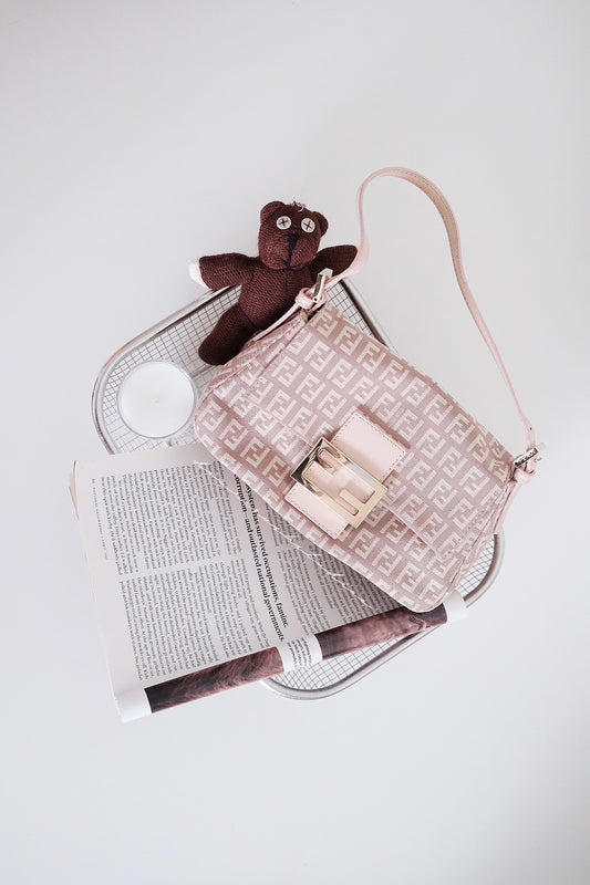 Fendi Dusty Pink Mini Baguette · 知性藕粉色老花迷你小法棍