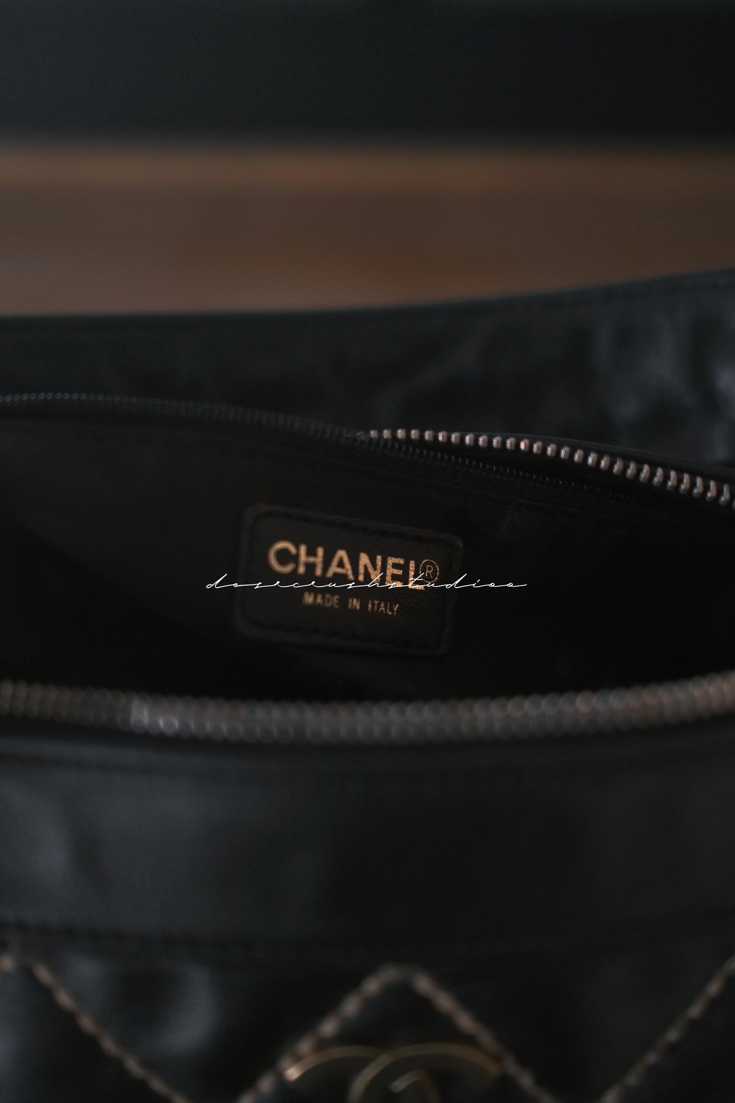 Chanel Wild Stitch Black Hobo · 經典黑菱格外縫線腋下法棍