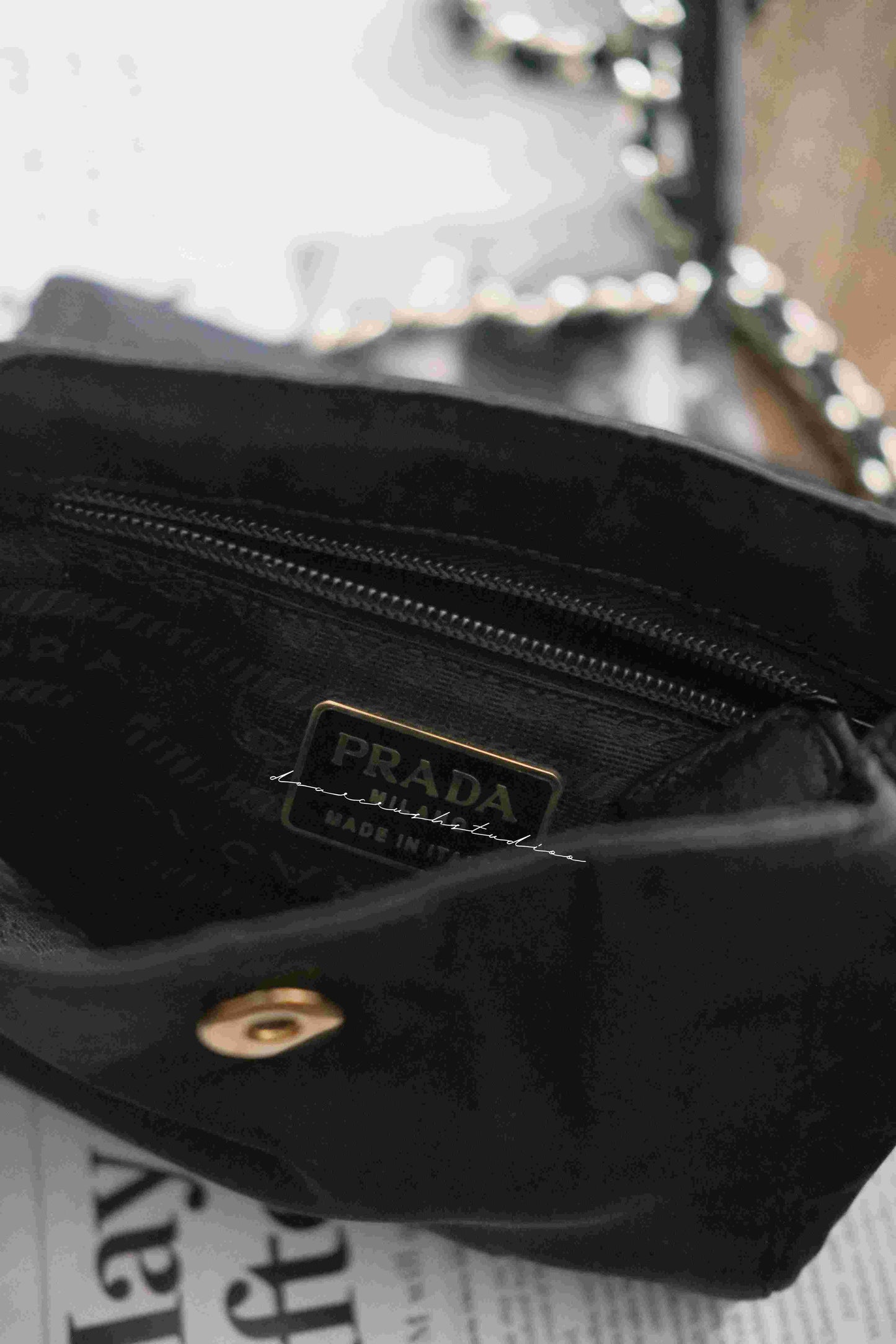 Prada Mini Nylon Parachute 20cm · 可愛精緻的黑金皮穿鍊降落傘