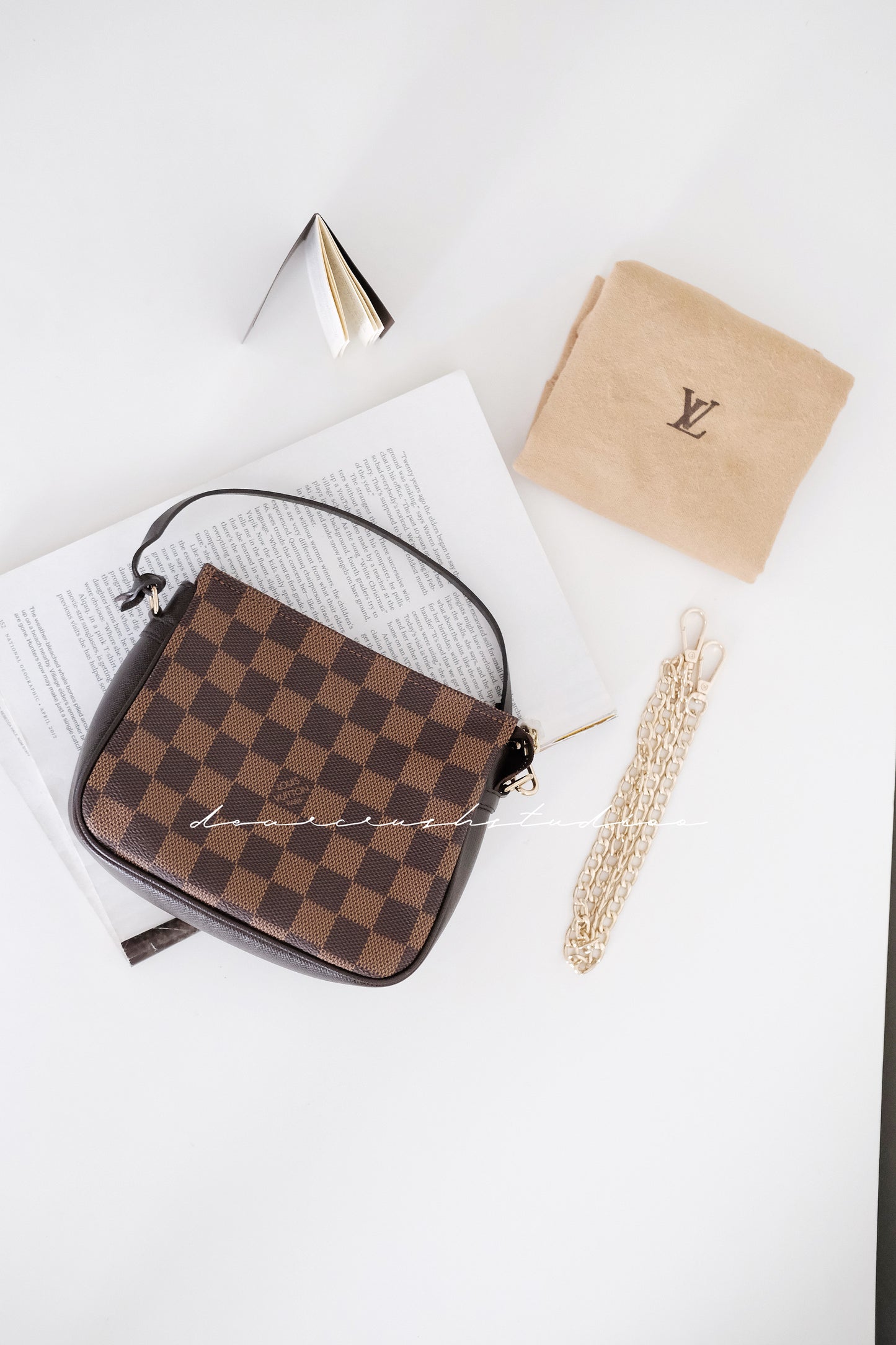 LV Damier Pouch · 百搭黑棋盤迷你小手袋